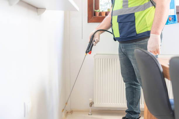 Best Pest Control Near Me  in Thompsonville, CT